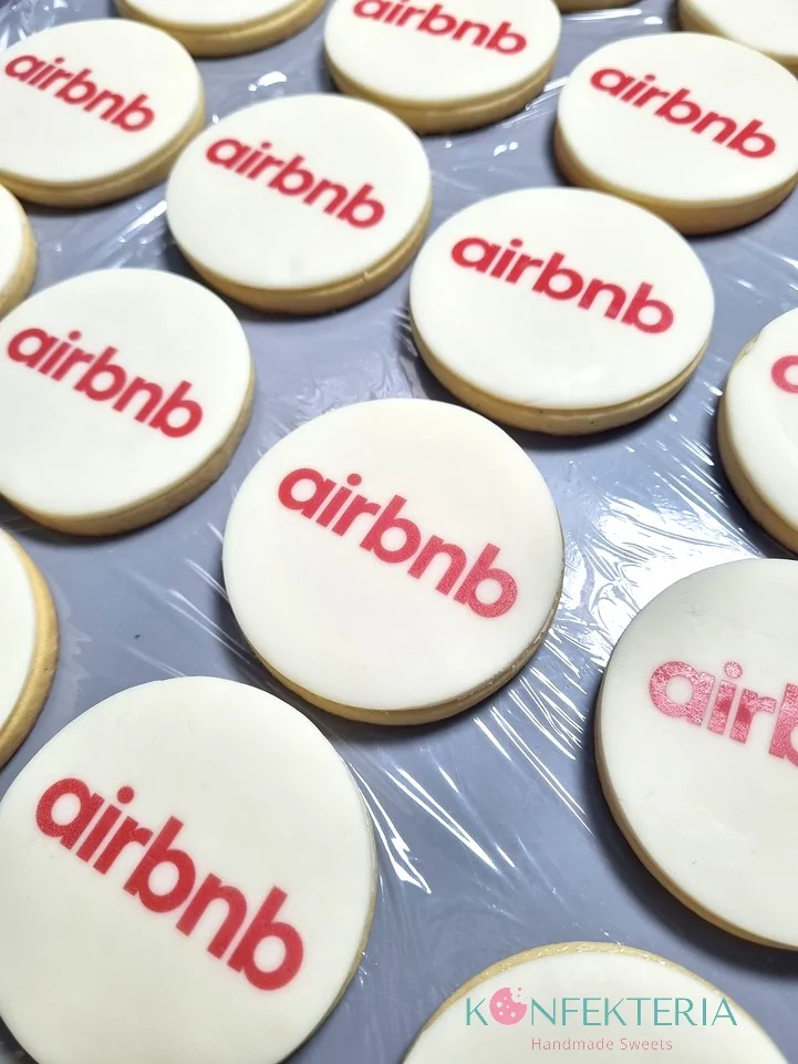 logo cookies airbnb011